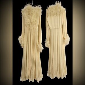 VINTAGE✨Hollywood Glam 70s 80s Stunning Silk Ostrich Feather Cream Evening Gown